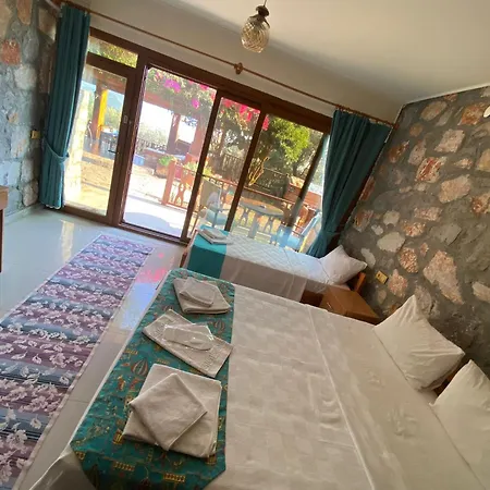 Couette-café Kabak Armes *